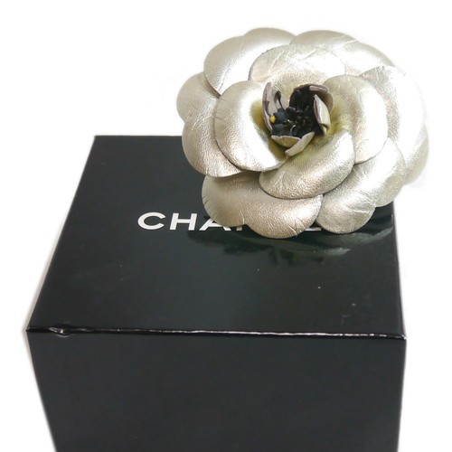 Authentic chanel camellia - authentic,