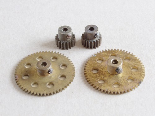 Meccano tooth pinion - x, 26