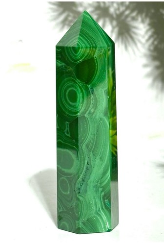 Stunning malachite point - stunning,