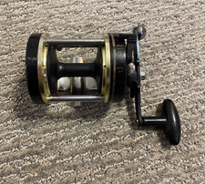 Vintage Shakespeare Tidewater 30L Level Wind Reel 20 lb./ 330 yd.