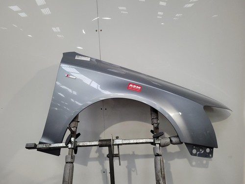 Audi 2010 right front wing - audi,