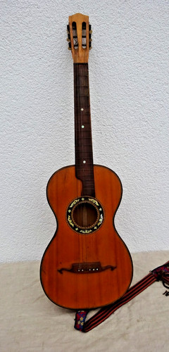 Vintage guitar walking - guitar,