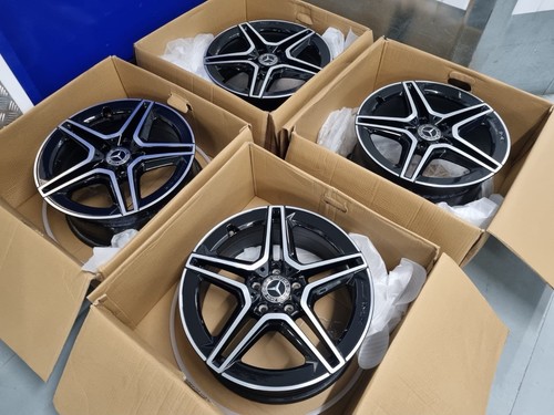Genuine mercedes c class - mercedes,