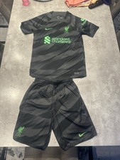 Liverpool Goalkeeper Kit -