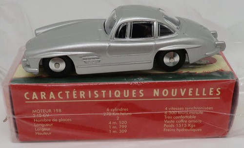 Ixo mercedes benz - -, 300