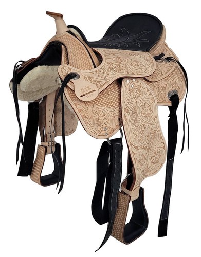 Treeless western saddle
