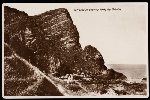 Entrance gobbins path the - path,