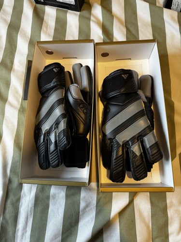 New collectable adidas - new,