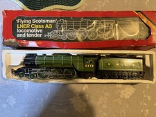 Hornby OO Gauge 4-6-2 Class LNER Flying Scotsman & Tender 4472 See Description.