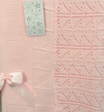 NEWBORN KNITTED SHAWL BABY GIRL BOY SPANISH WHITE BLUE PINK BOW BLANKET WRAP