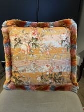 House of Hackney Medium