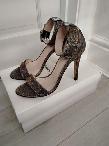 Russell bromley madison - &,