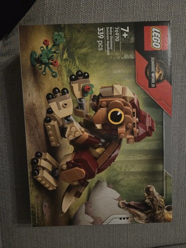 Sealed new lego - lego, jurassic