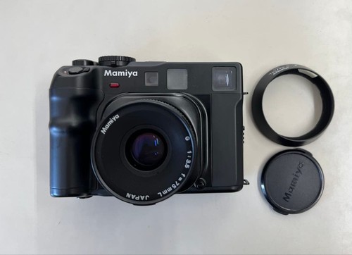 Mamiya 6x6 medium format - medium,