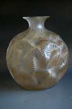 ANTIQUE RENE LALIQUE ORMEAUX