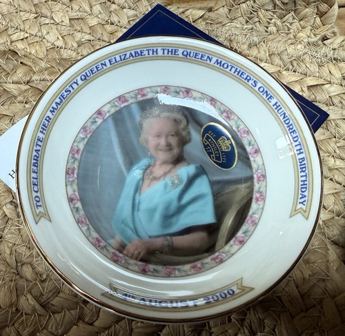 Aynsley plate celebrating - aynsley,