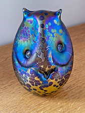 Superb John Ditchfield Modernist Owl Opalescent Blue & Yellow Glass Paperweight