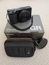 Ricoh iiix compact camera - gr,