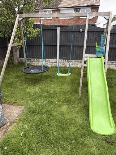Large wooden climbing frame - large,