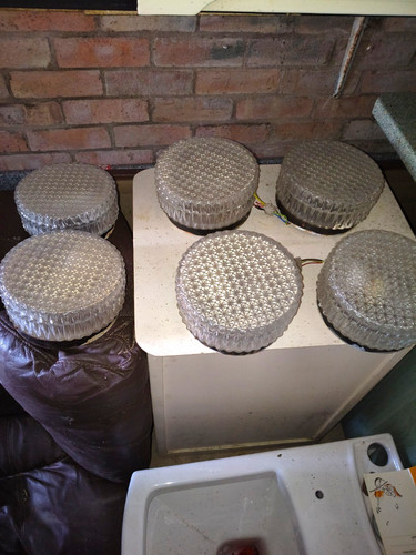 1970s bulkhead flush mount - /, flush-mount