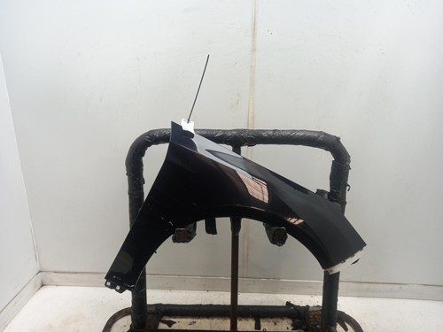 Ford focus right front wing - focus,