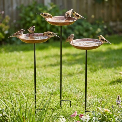 Metal bird bath with - with, stand