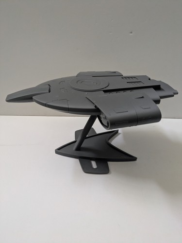 Star trek uss defiant - star,