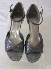 Beautiful Sparkly Ladies Shoes Size 6 by Anne Michelle Worn Once