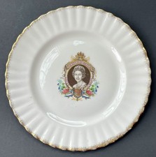 Vintage 1977 Queen Elizabeth