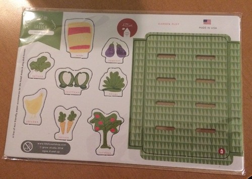 Lille huset cardboard - cardboard, doll