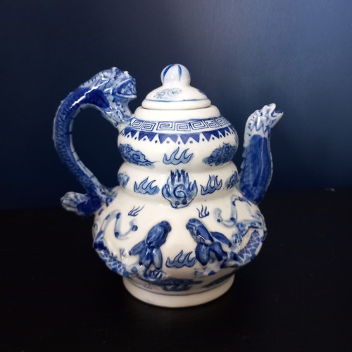 Chinese dragon porcelain - dragon,