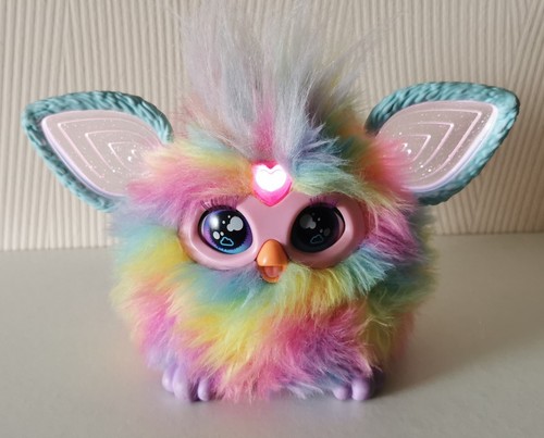 Hasbro furby exclusive - exclusive, tie