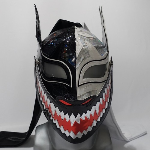 Bicolor dragon wrestling - bicolor,