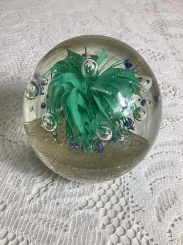 Large vintage art glass - large,