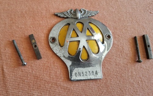 Car badge vintage - -,