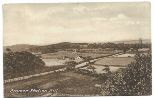 Postcard cromer station hill - postcard,