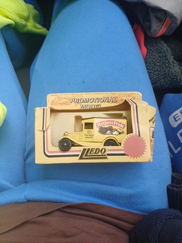 Diecast lledo days gone - days, model