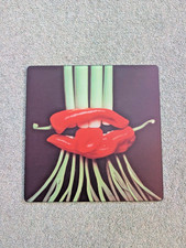 Joseph Joseph "Hot Lips" Glass Chopping Board/Worktop Saver