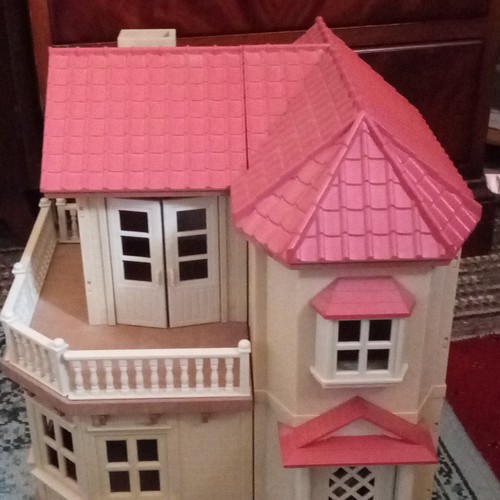 Sylvanian families willow hall - families,