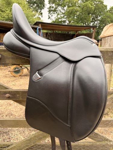 Bates dressage cair - bates,