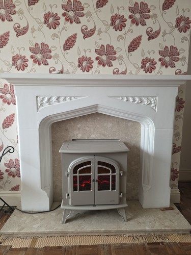 Fireplace stone with - ,,