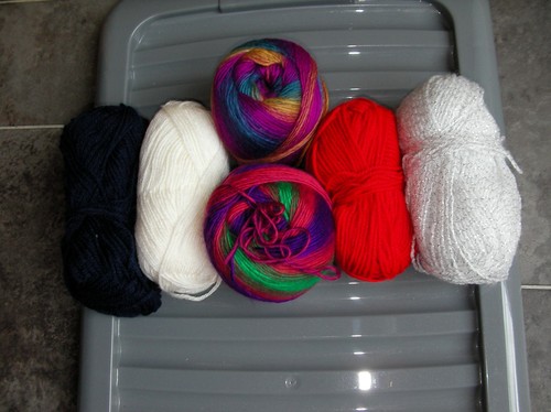 Wool yarn mixed oddments - wool/yarn,