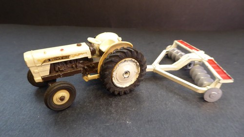 Dinky toys 325 david brown - ,