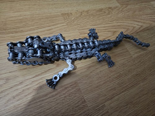 Metal alligator crocodile - metal,