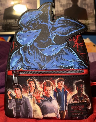 Stranger things group - stranger,