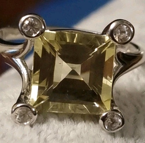 9ct white gold - gold, citrine