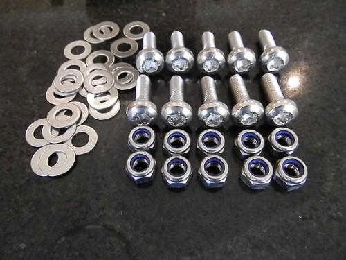 Land rover defender torx - land,