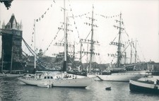 Netherlands Antilles ketch Astral & danish Full rigged ship danmark 1975 ship