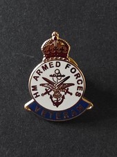 Kings crown veteran pin - kings,