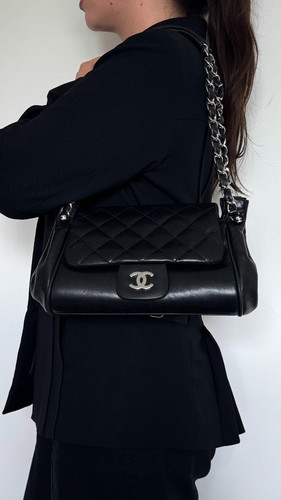 Chanel black accordion flap - accordion,